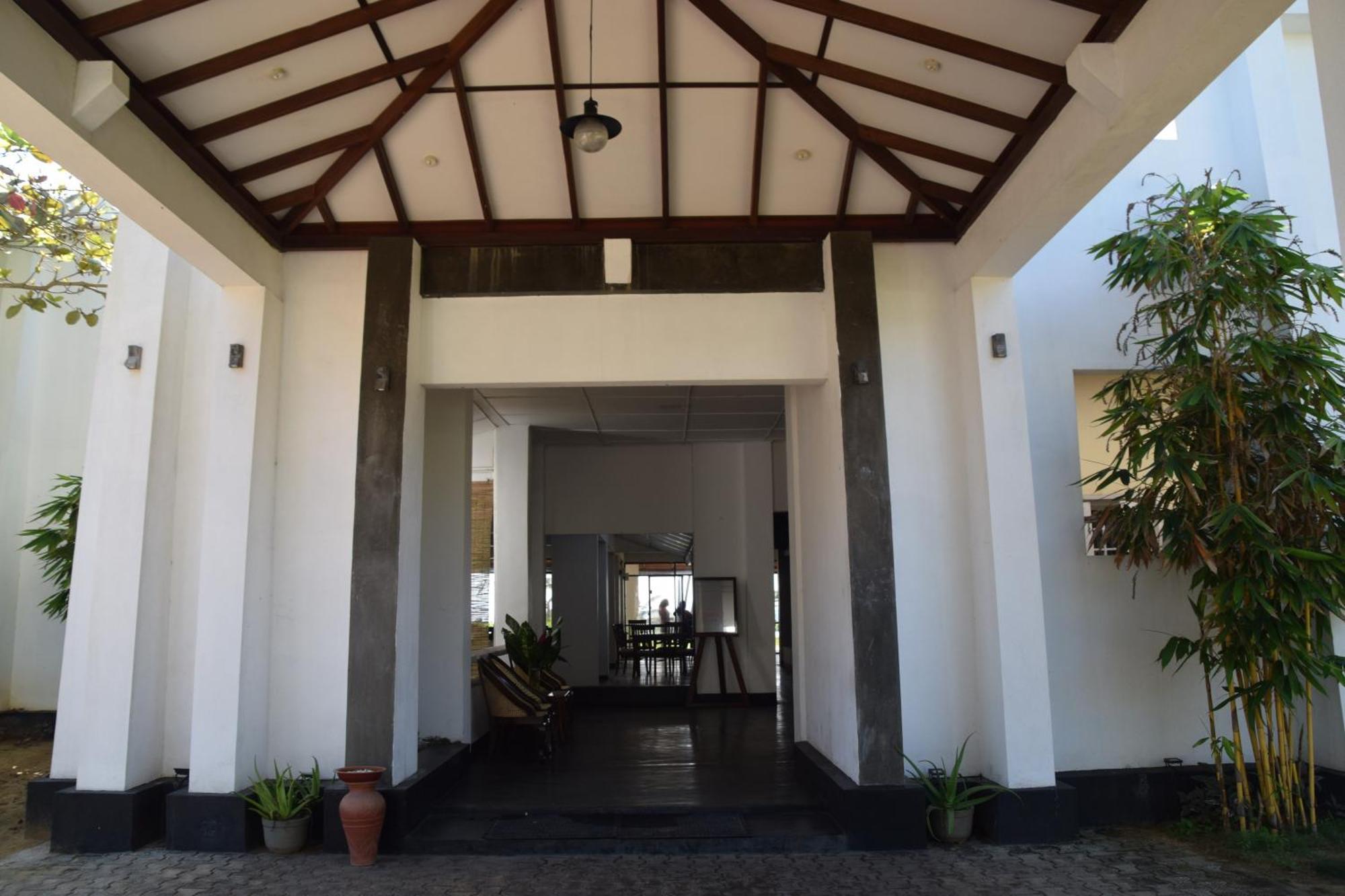 Sanmali Beach Hotel Marawila Esterno foto