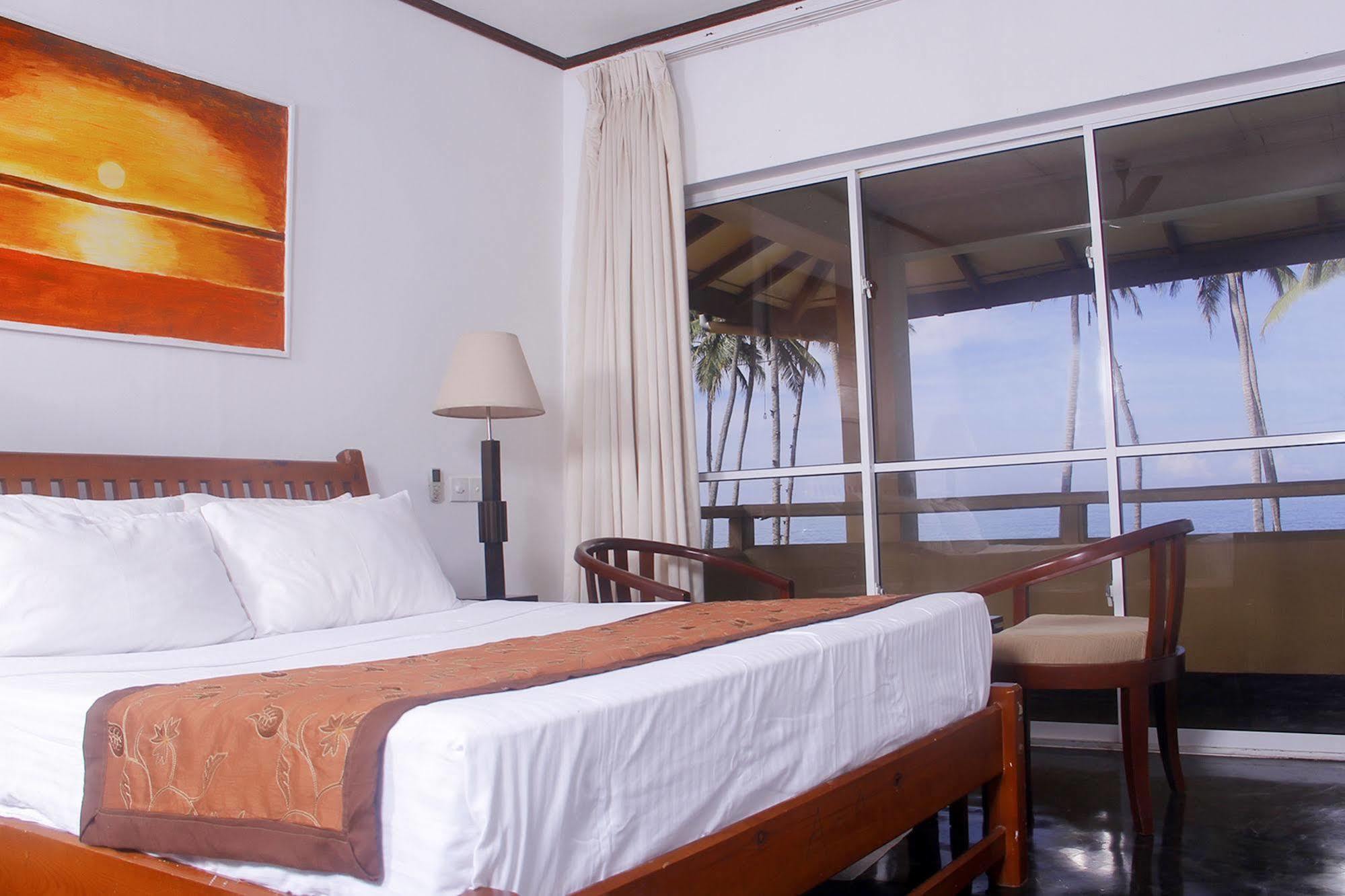 Sanmali Beach Hotel Marawila Esterno foto
