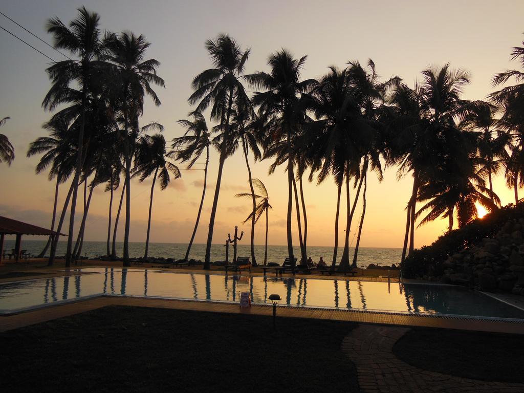 Sanmali Beach Hotel Marawila Esterno foto