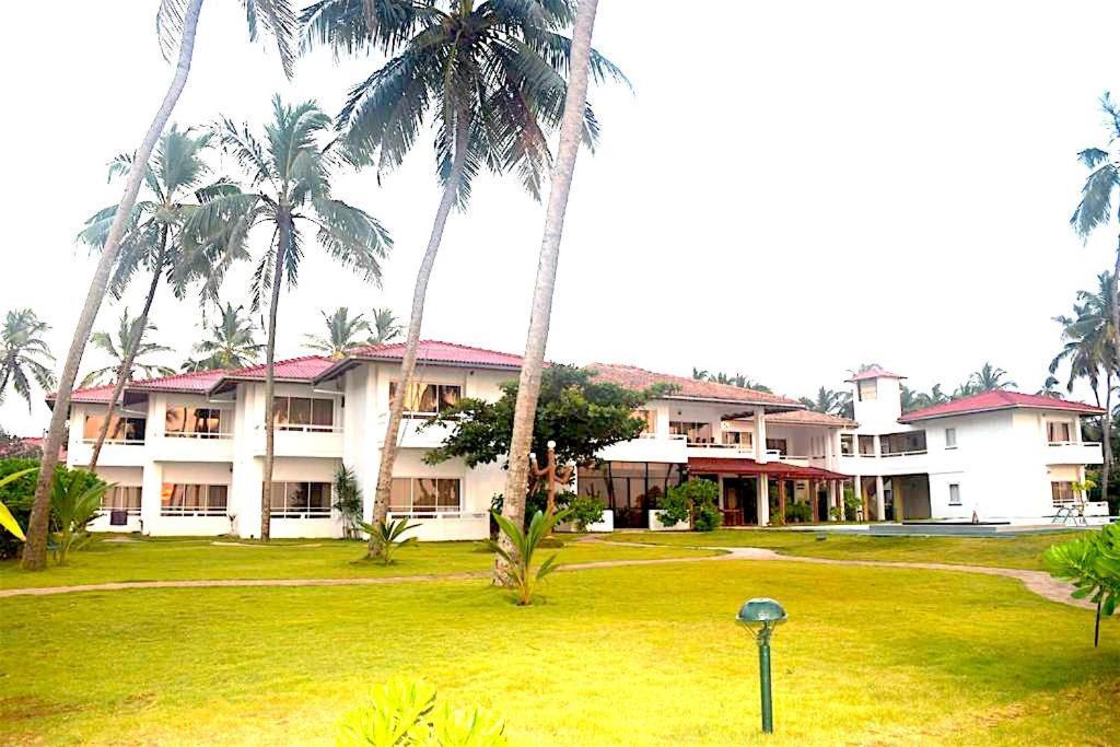 Sanmali Beach Hotel Marawila Esterno foto